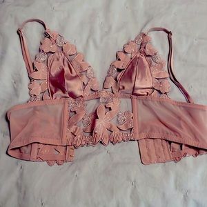 VICTORIAS SECRET lingerie bralette 🚨SOLD ON FB🚨